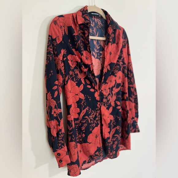 PRETTYLITTLETHING Long Sleeve Deep V Neck Red Floral Oversized Top Size 2 Fall - Picture 13 of 16